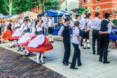 mainstrasses oktoberfest